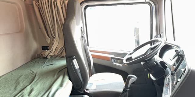 Shacman (Shaanxi) SX* 6x6 Седельный тягач - 8