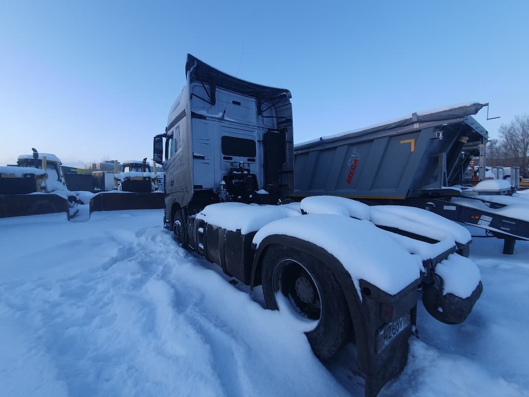 FAW J7 4x2 Седельный тягач - 4