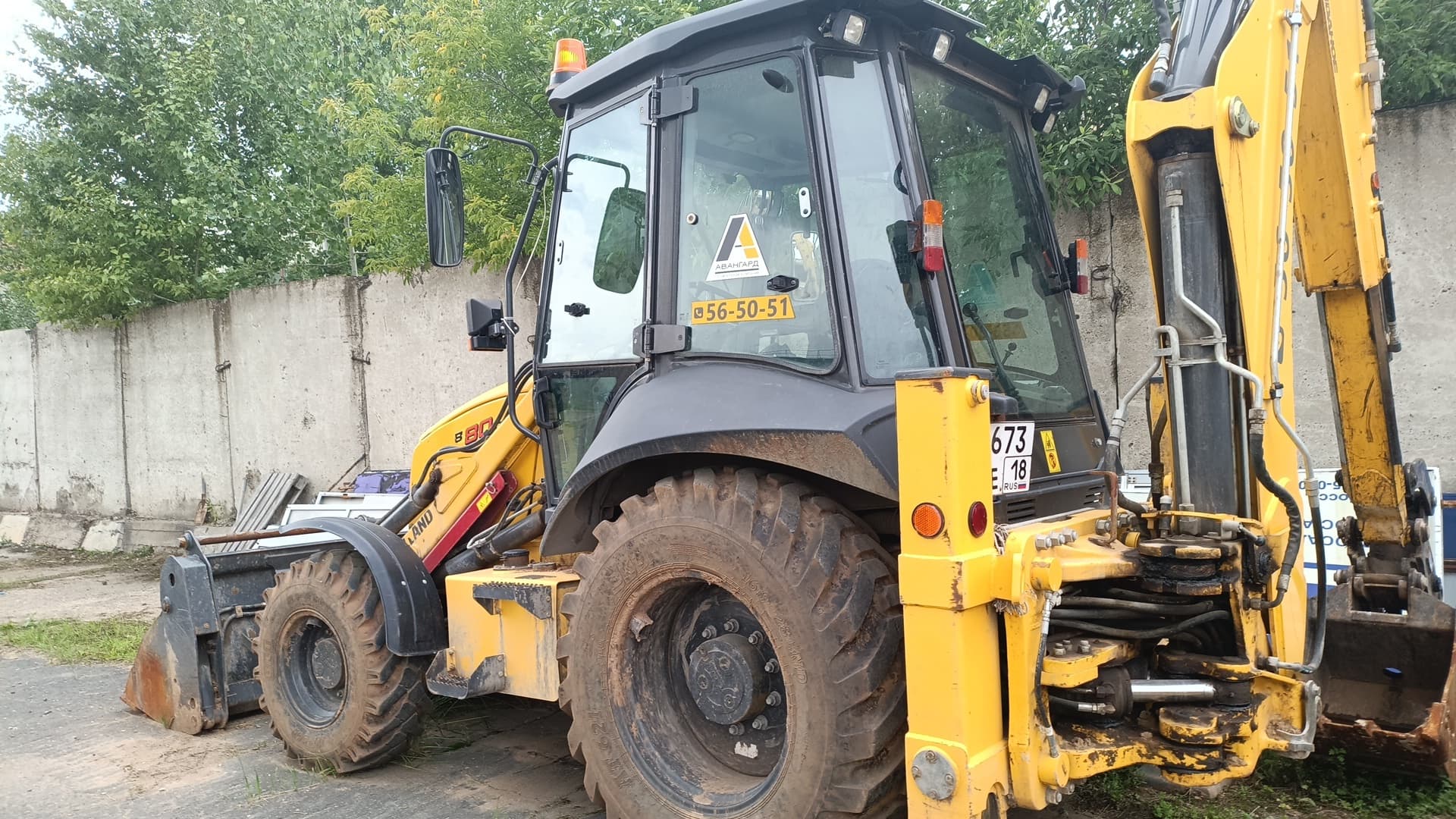 New Holland B80B Экскаватор-погрузчик - 4