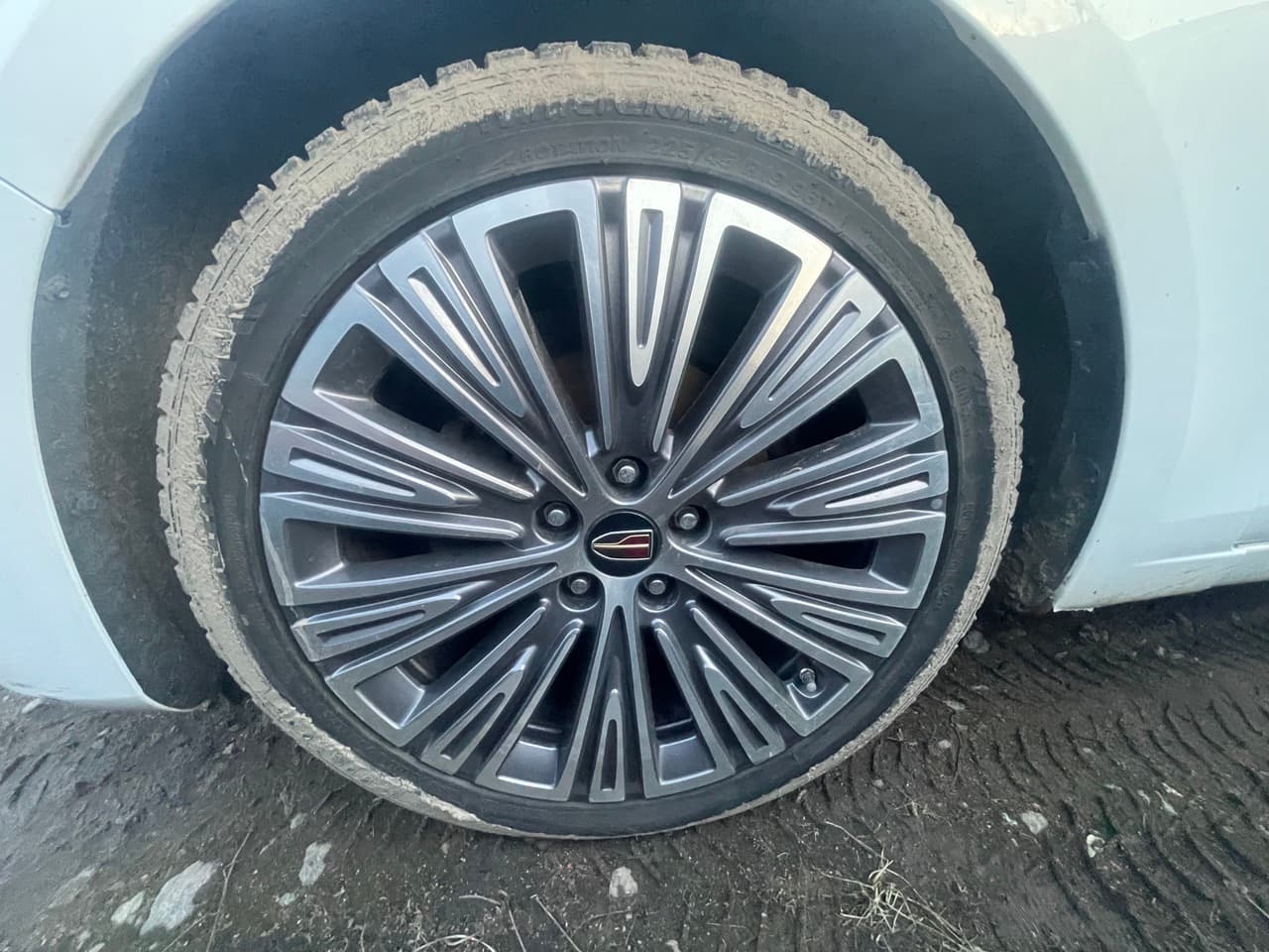 Hongqi H5 - 8