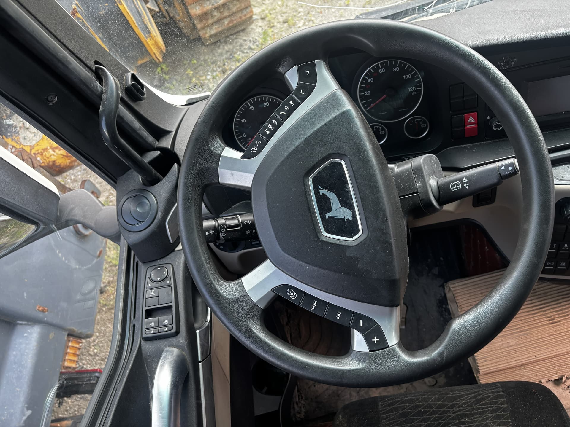 MAN TGX 4X2 Седельный тягач - 6