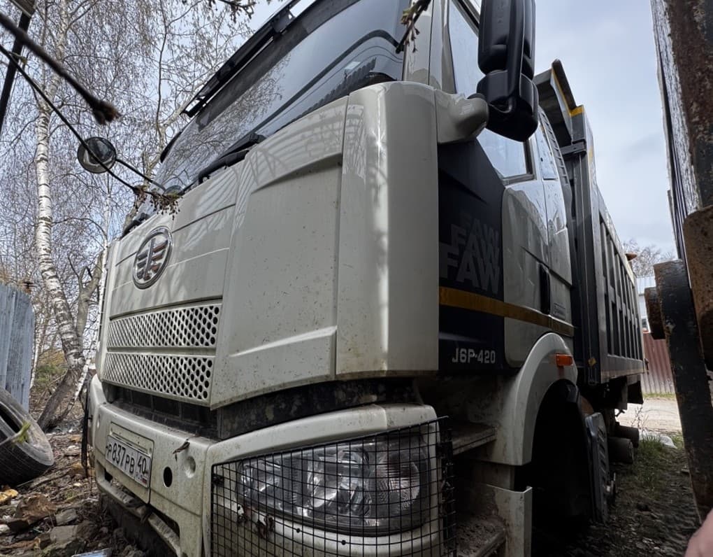 FAW J6* 6x6 Самосвал - 1