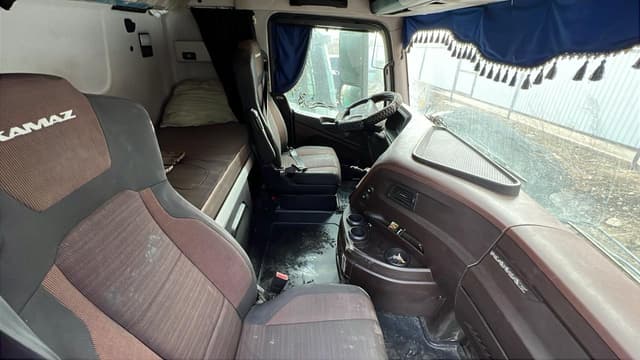 Камаз 54901 4x2 Седельный тягач - 7