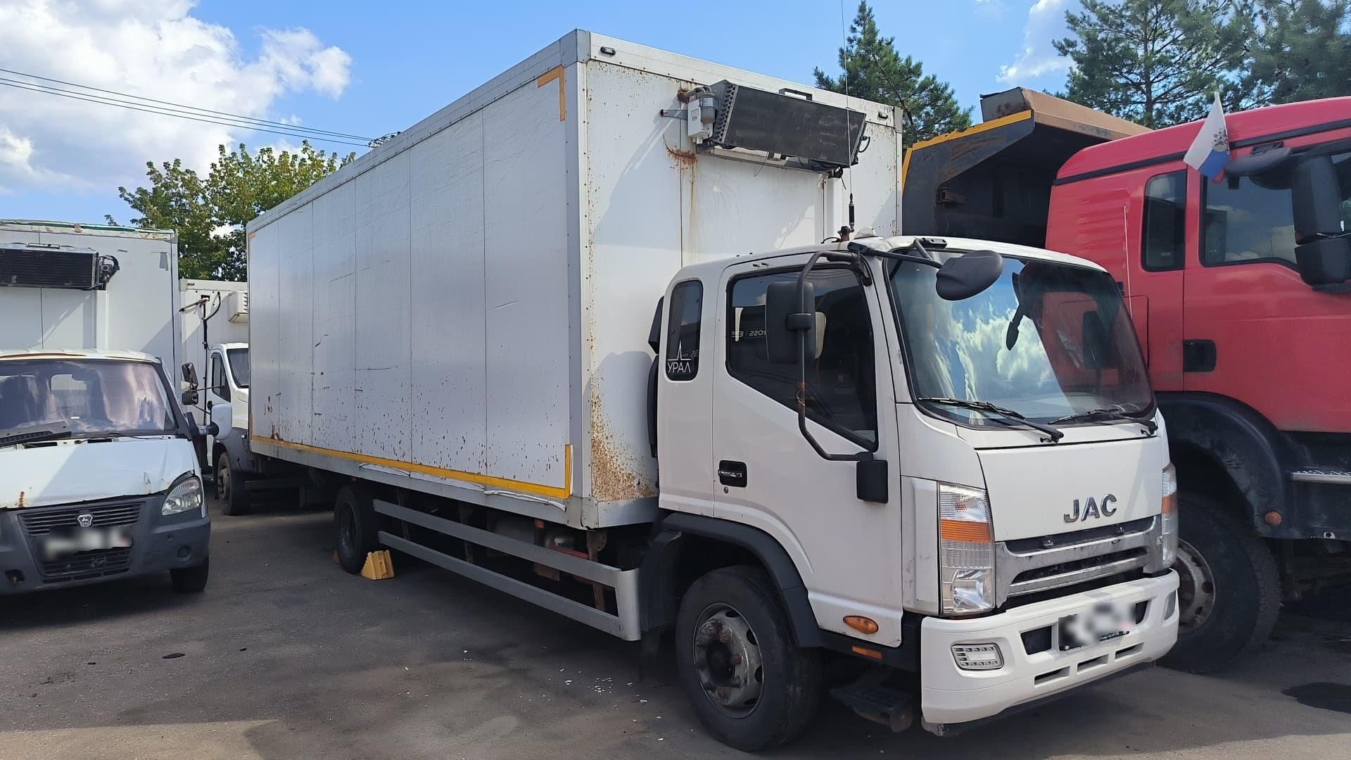 Рустрак 5389* на шасси JAC N120 4x2 Изотермический/рефрижератор с гидробортом - 2