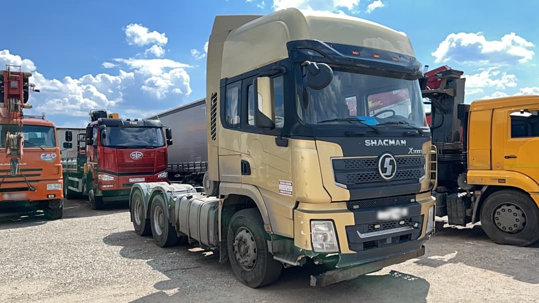 Shacman (Shaanxi) SX* 6x4 Седельный тягач - 2