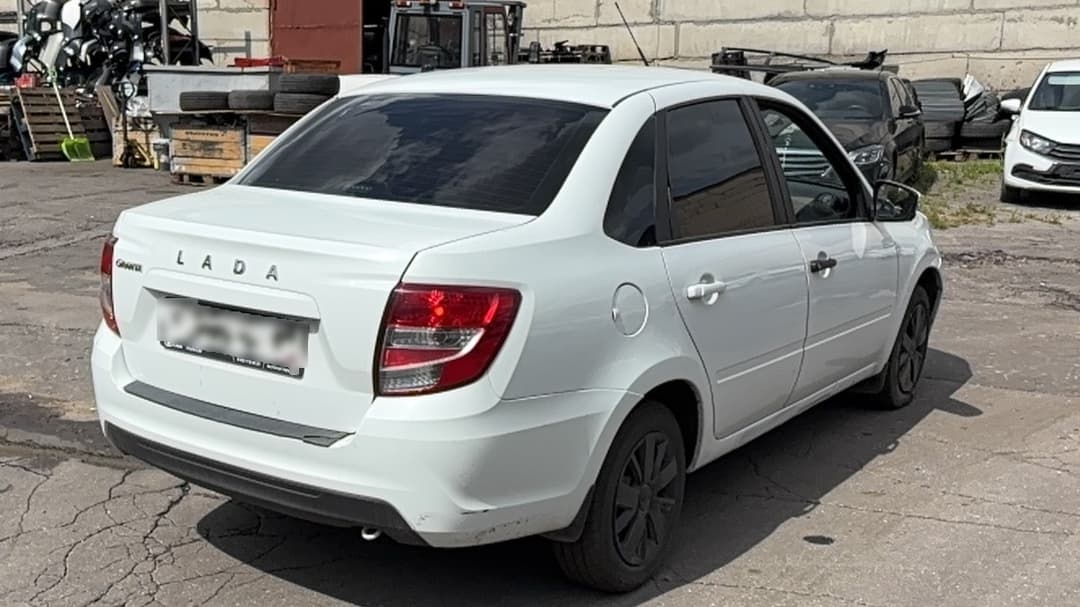 Lada Granta седан - 3
