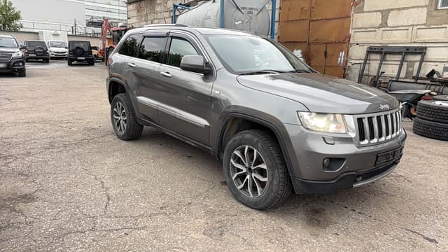 Jeep Grand Cherokee - 2