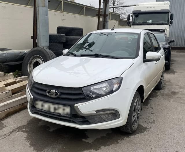 Lada Granta седан - 1