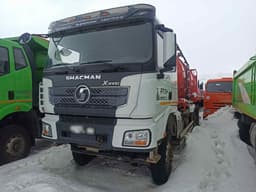 Уралспецтранс 5453* на шасси Shacman SX3258 6x6 Автоцистерна вакуумная - 1