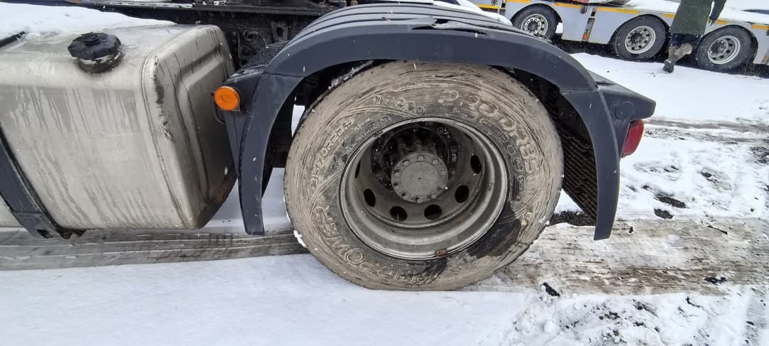FAW J7 4x2 Седельный тягач - 9