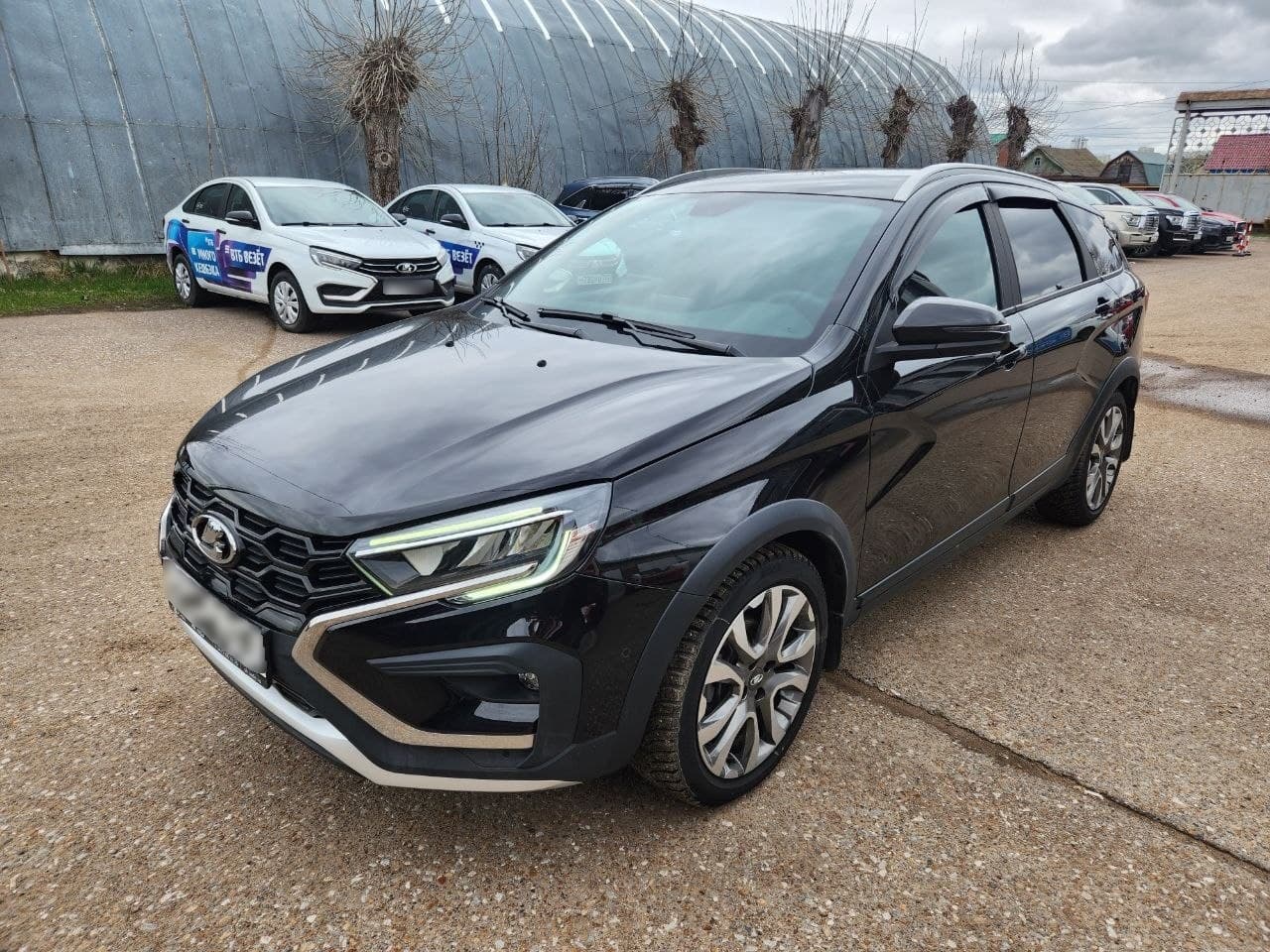 Lada Vesta SW Cross - 1