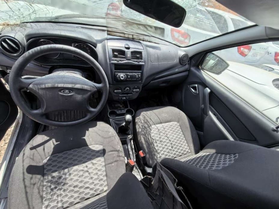 Lada Granta седан - 4