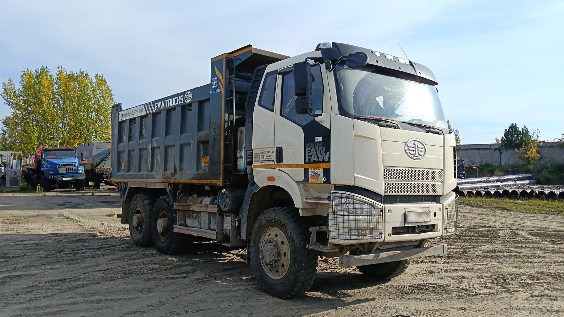 FAW J6* 6x6 Самосвал - 1