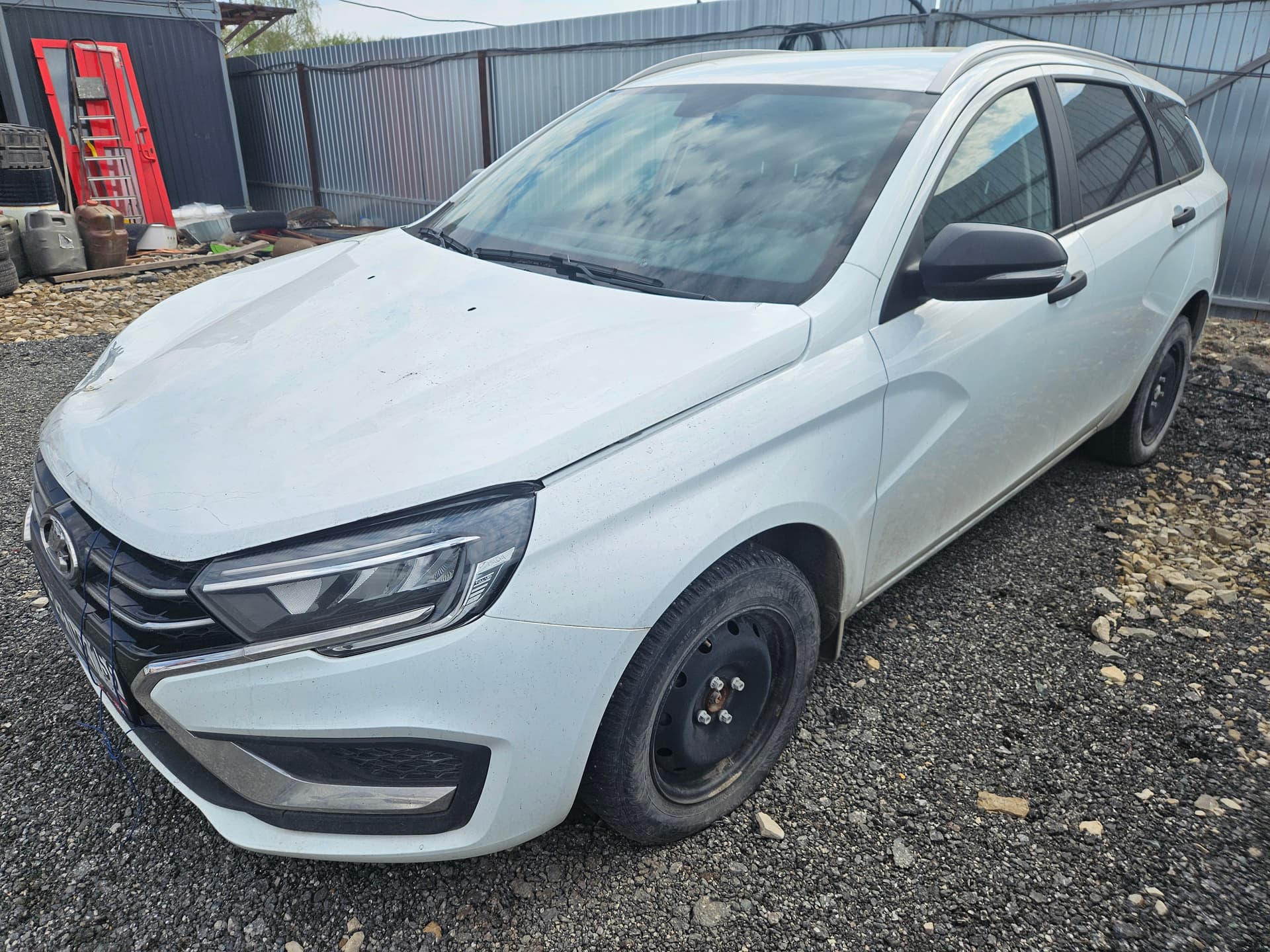 Lada Vesta SW - 1