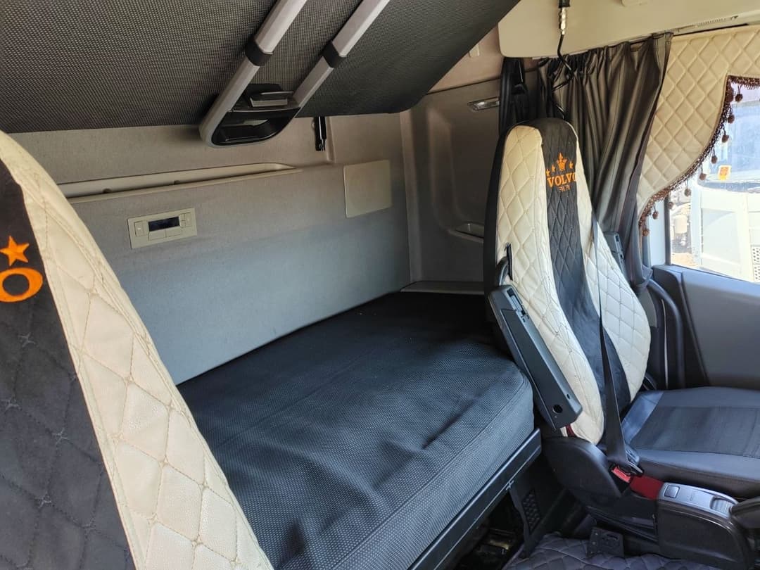 Volvo FH 4x2 Седельный тягач - 8