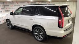 Cadillac Escalade - 4