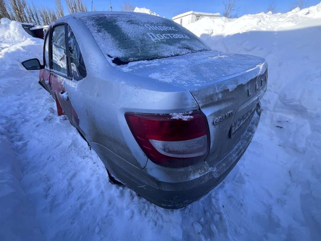 Lada Granta седан - 4