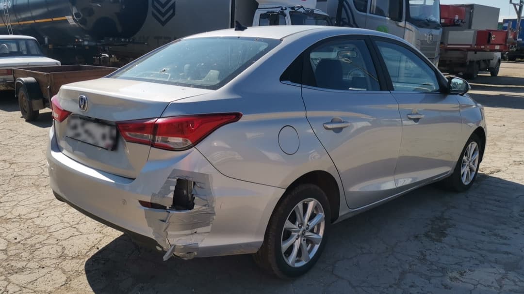 Changan Alsvin - 3