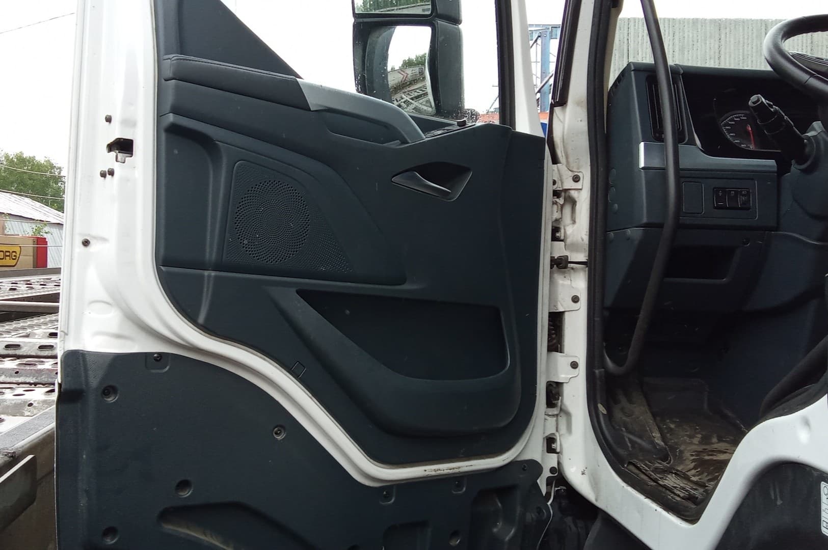 Chenglong LZ4181* 4x2 Седельный тягач - 5