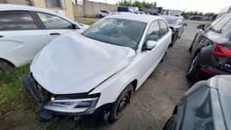 Volkswagen Jetta - 1