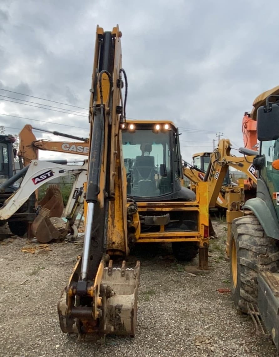 JCB 4CX Экскаватор-погрузчик - 3