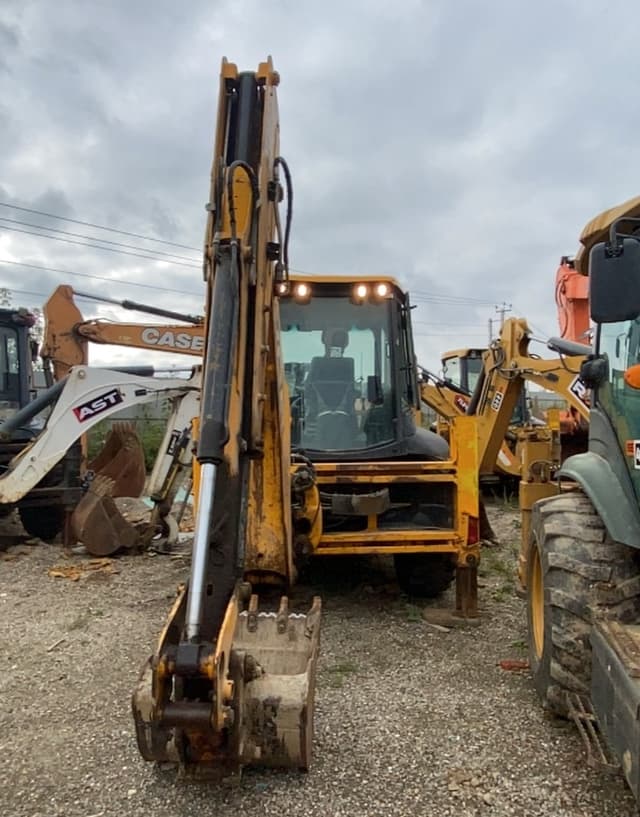 JCB 4CX Экскаватор-погрузчик - 3
