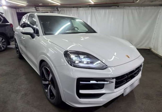 Porsche Cayenne - 2