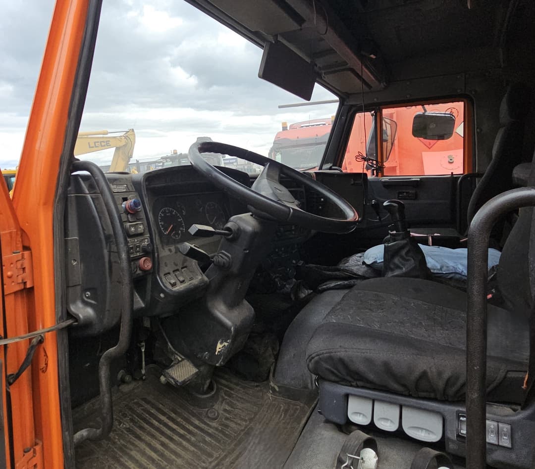 Уралспецтранс 5453* на шасси КамАЗ 6522 6x6 Автоцистерна нефтепромысловая - 5
