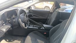 Hyundai Elantra - 6
