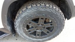 Toyota Land Cruiser 300 - 10
