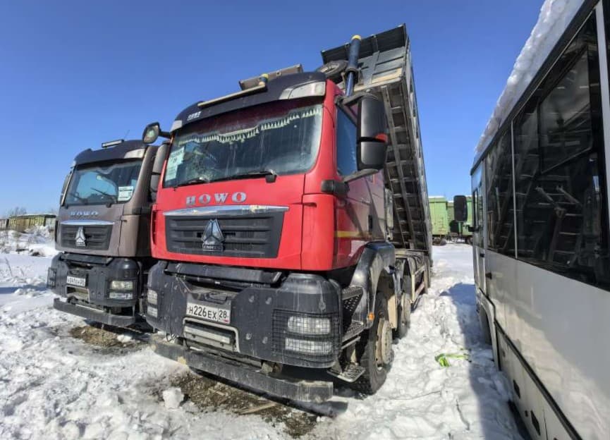 Howo T5G 8x4 Самосвал - 1