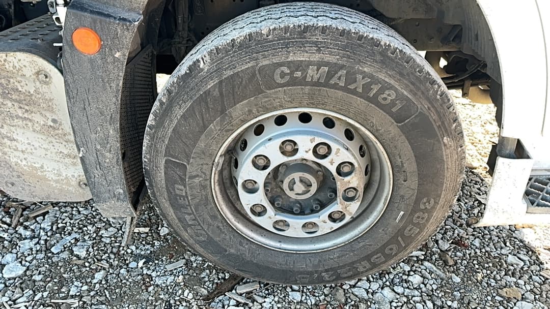FAW J7 4x2 Седельный тягач - 10