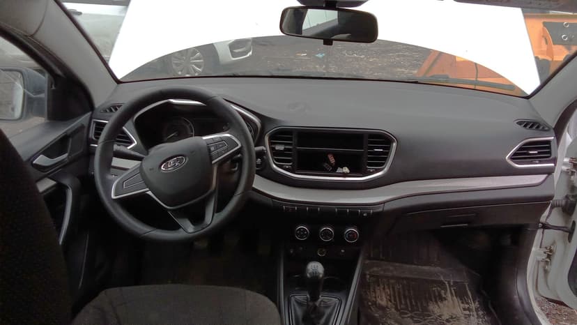 Lada Vesta седан - 5