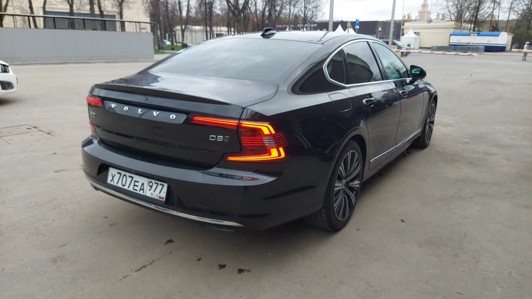 Volvo S90 - 3