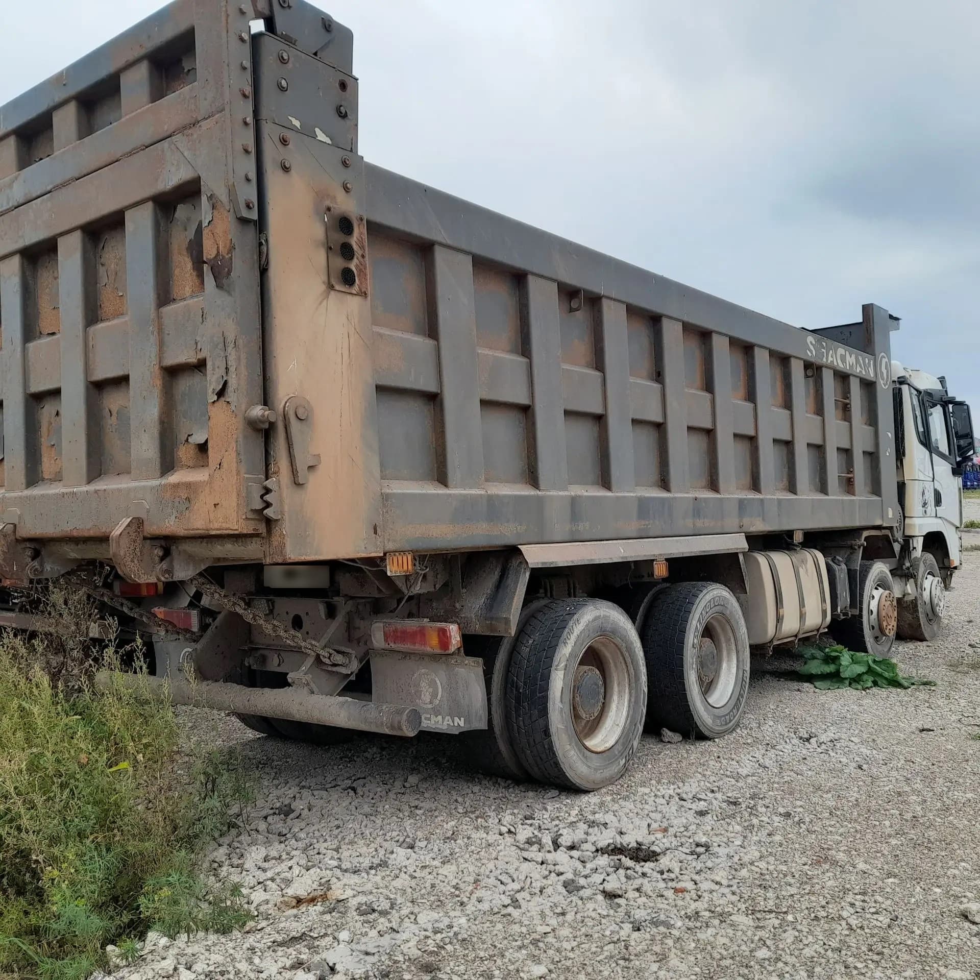 Shacman (Shaanxi) SX* 8x4 Самосвал - 3