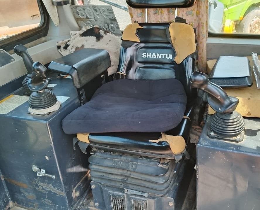 Shantui SD17 Бульдозер - 5
