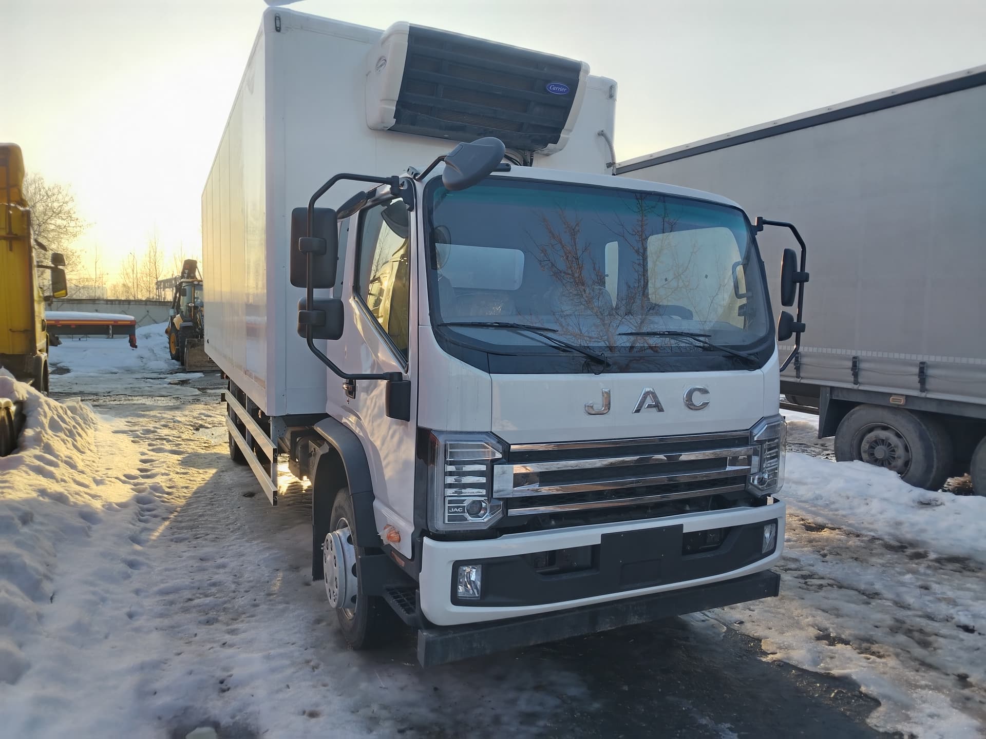 Спецмобиль-Нн 2818* на шасси JAC N120 4x2 Изотермический/рефрижератор - 2