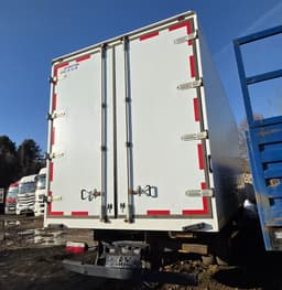 Меткомплекс C12* на шасси Dongfeng C120 4x2 Изотермический/рефрижератор - 3