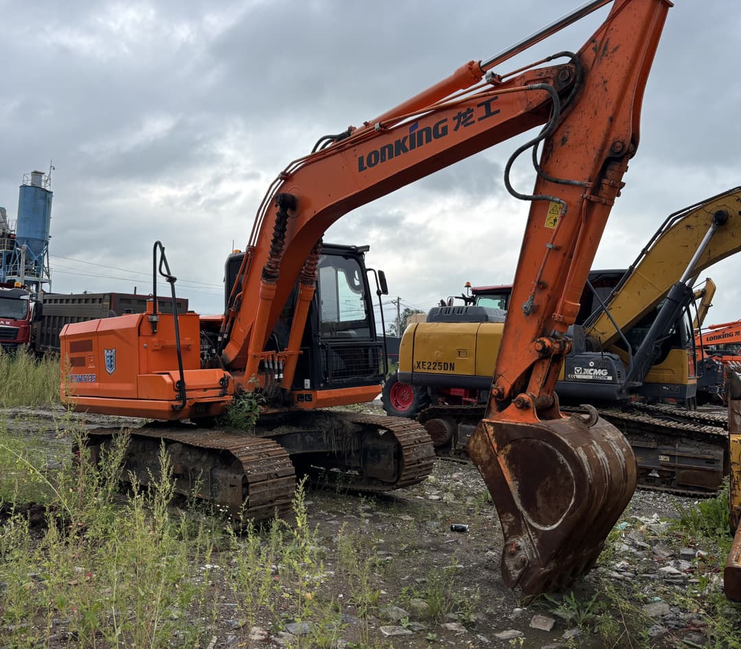 Lonking CDM6135 Экскаватор - 2