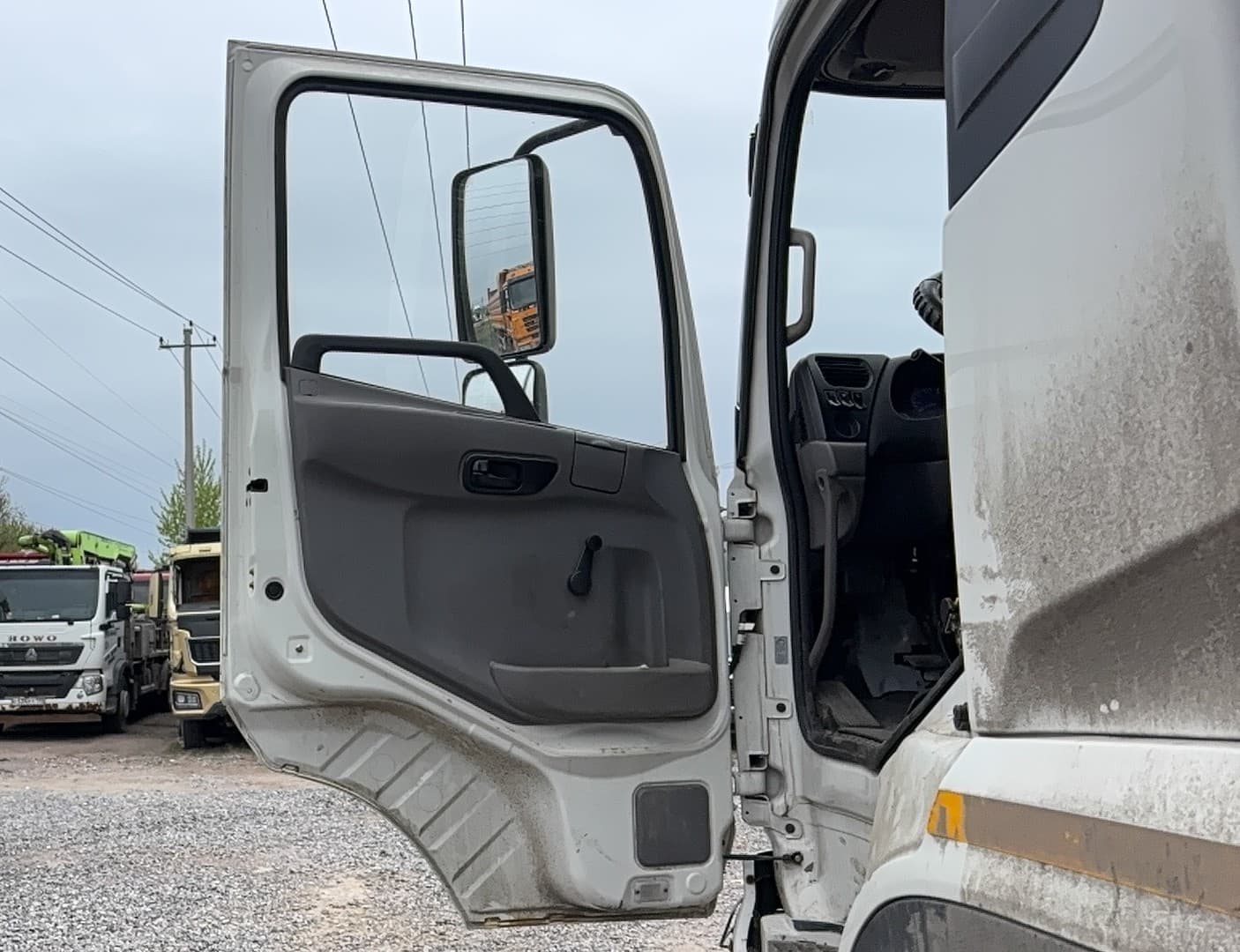 Dongfeng DFH 8x4 Самосвал - 8