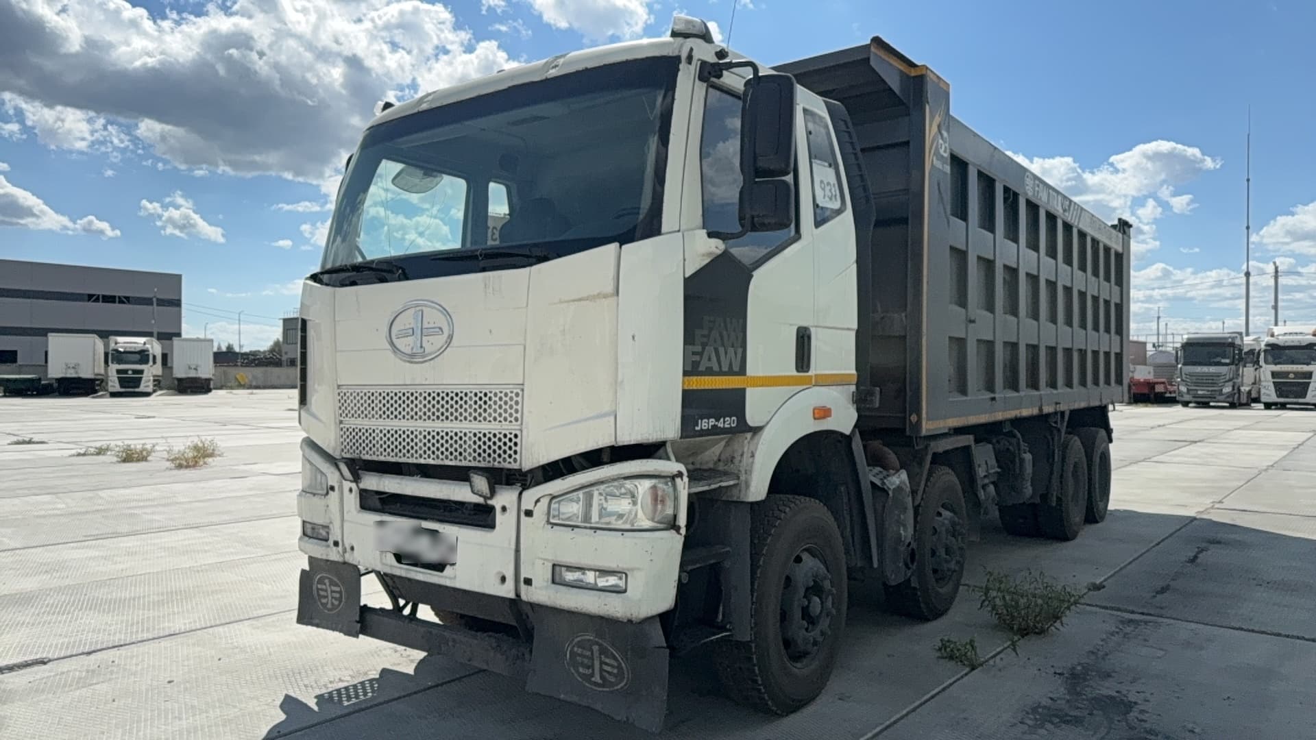 FAW J6 8x4 Самосвал - 1