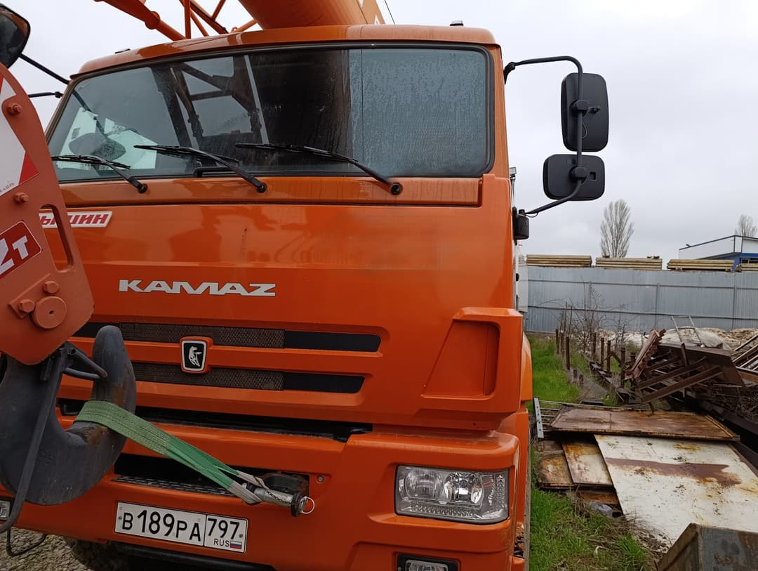 Камышинский Крановый Завод (Ккз) КС-55729 на шасси КамАЗ 43118 6x6 Автокран - 1