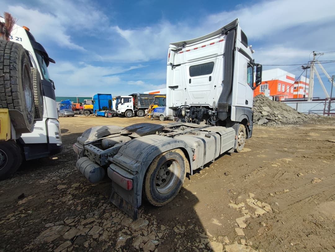 Mercedes-Benz Actros 4x2 Седельный тягач - 3
