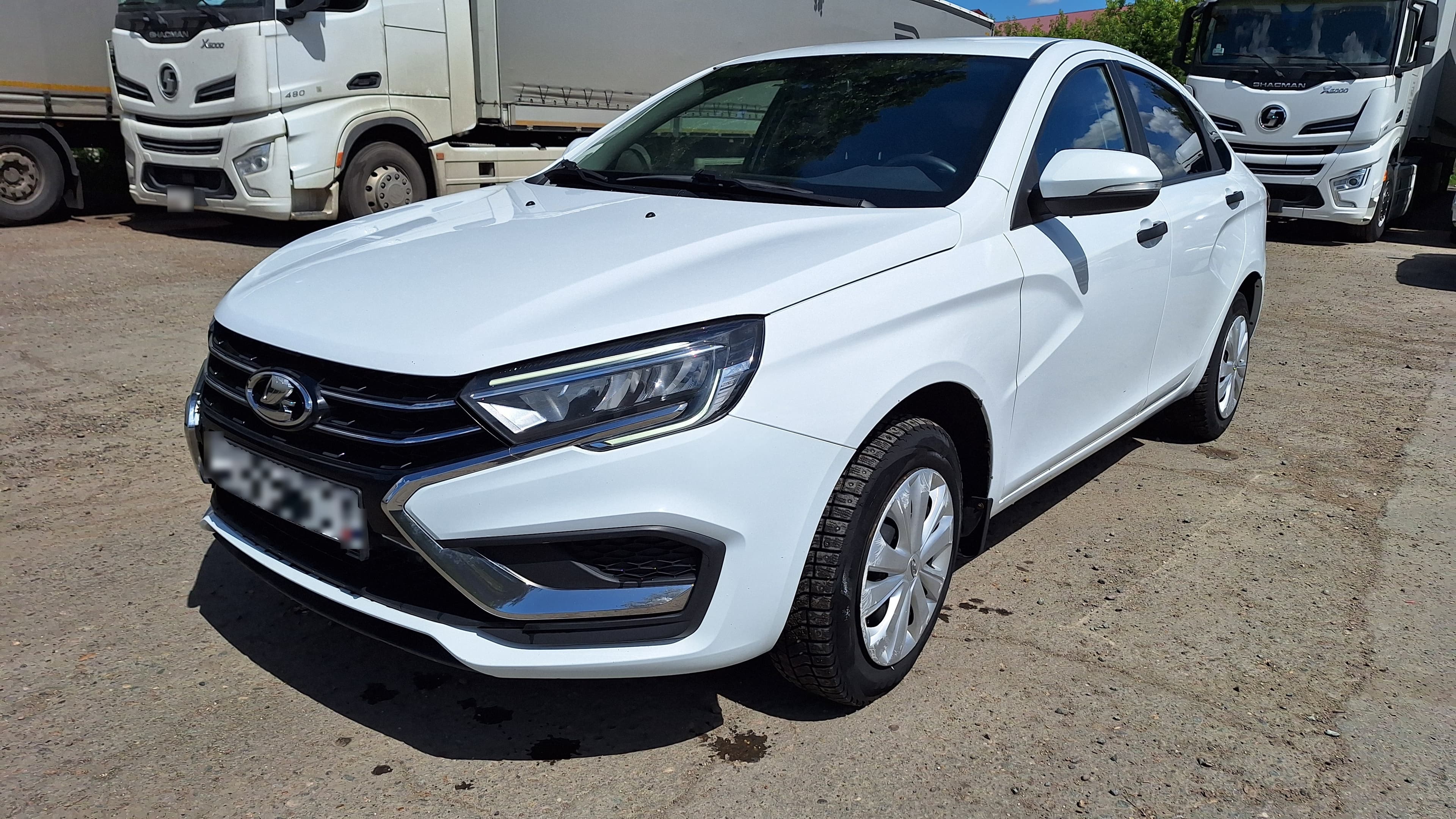 Lada Vesta седан - 1