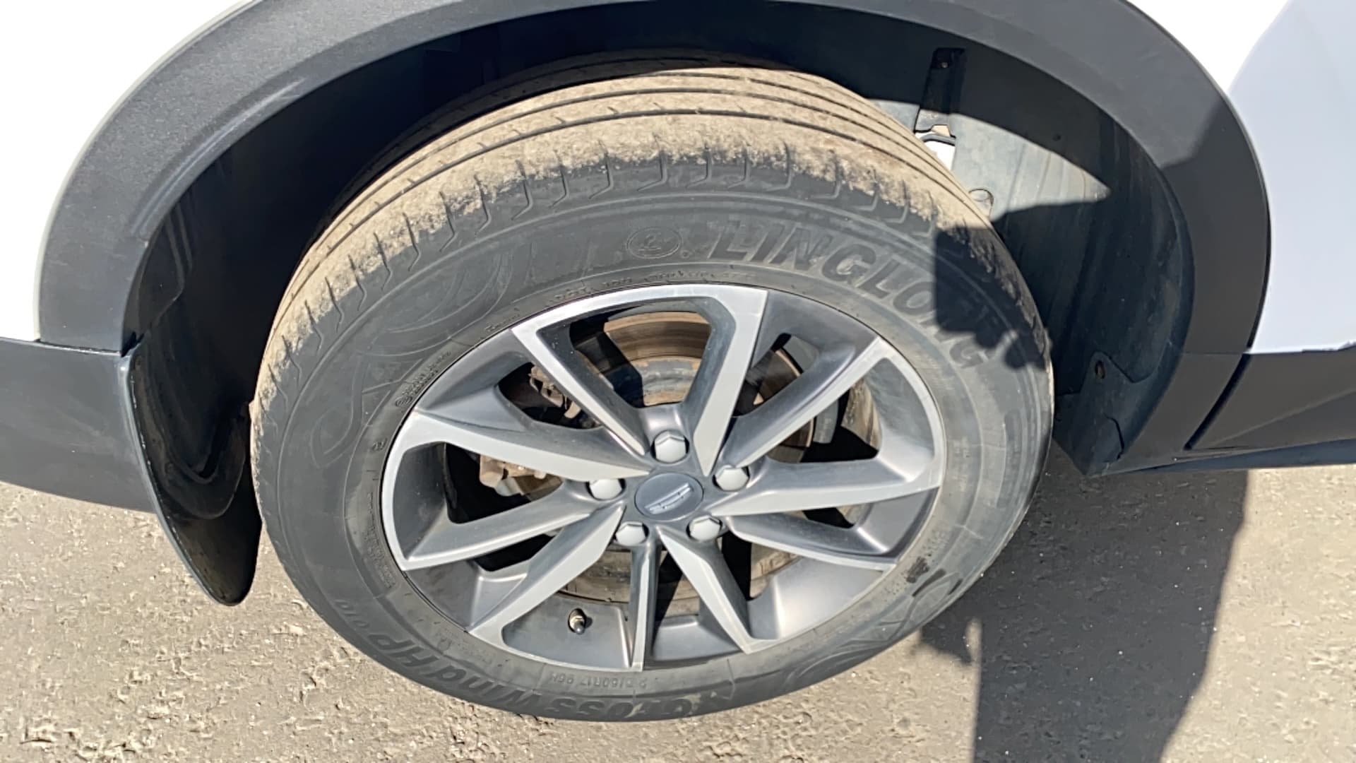 Geely Coolray - 10