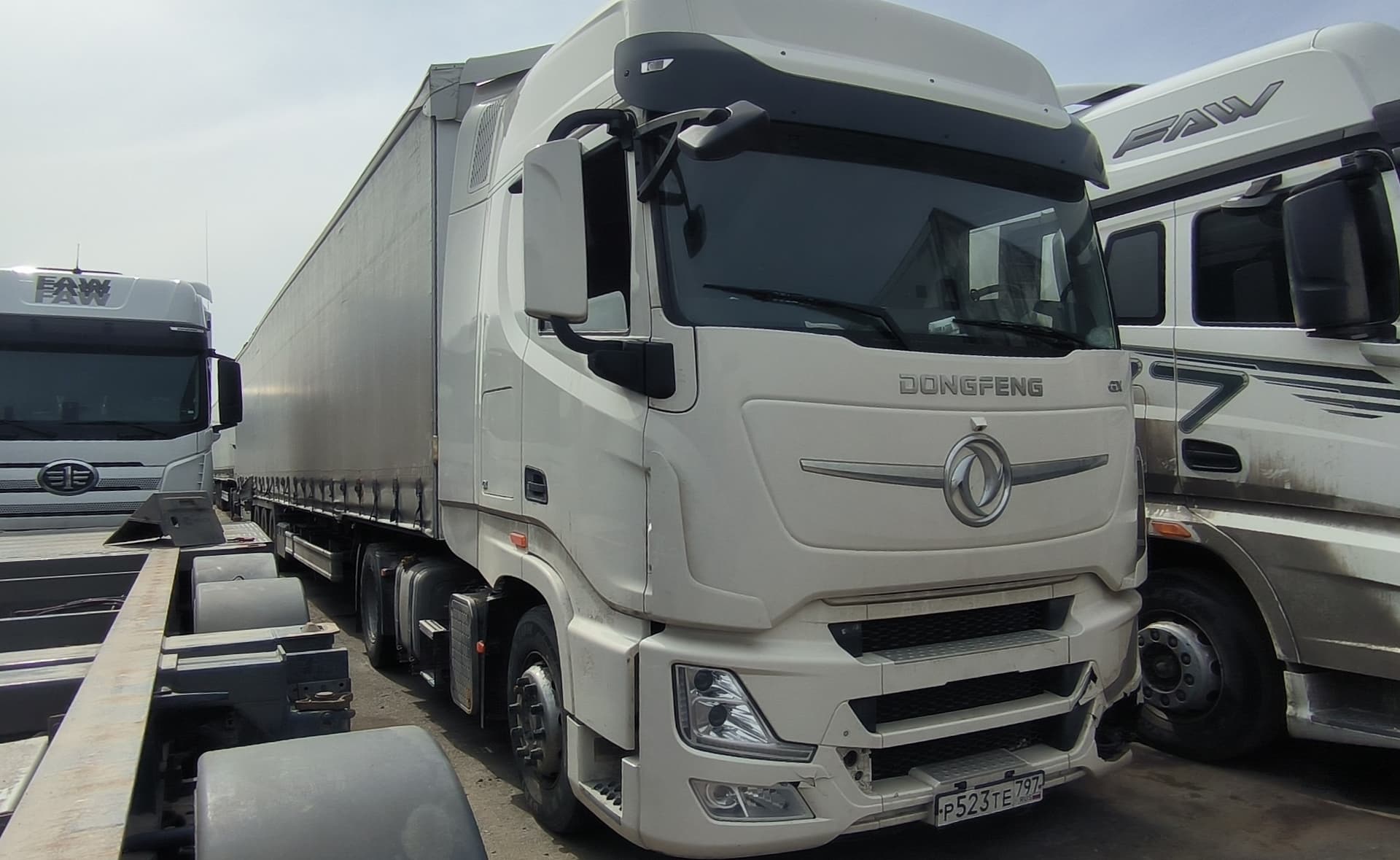 Dongfeng GX 4x2 Седельный тягач - 2