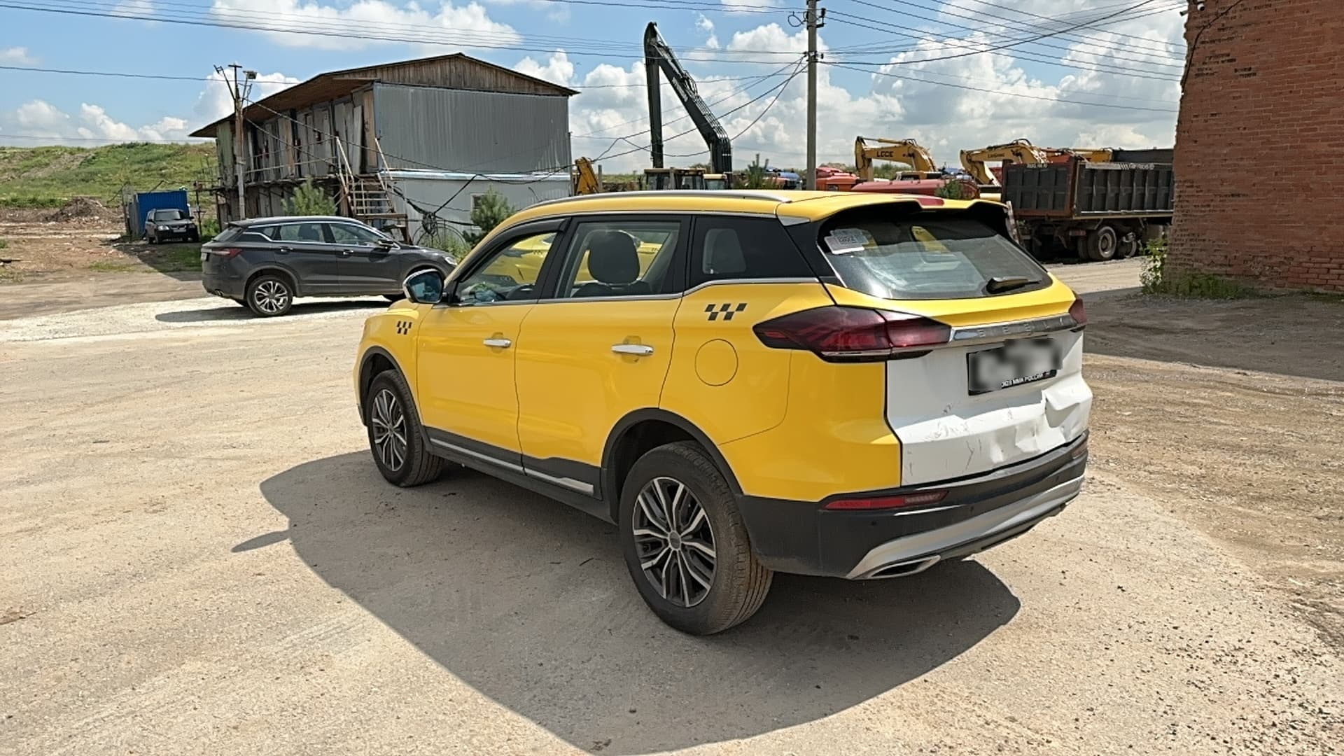 Geely Atlas Pro - 4