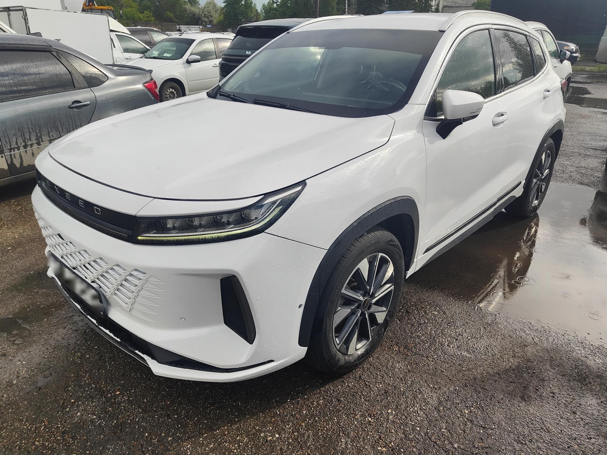 Exeed LX - 1