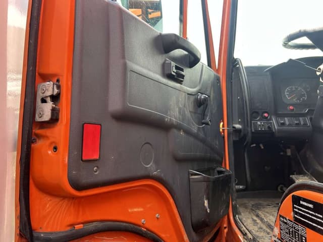 Кран Центр "Камаз" 659100 на шасси КамАЗ 43118 6x6 Бортовой с КМУ - 7