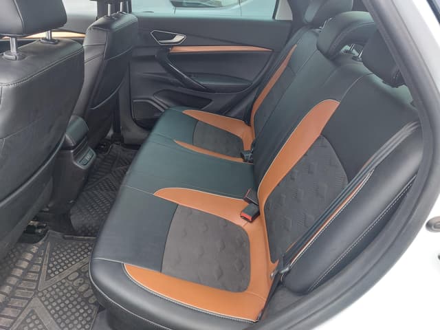 Lada Vesta Cross - 9